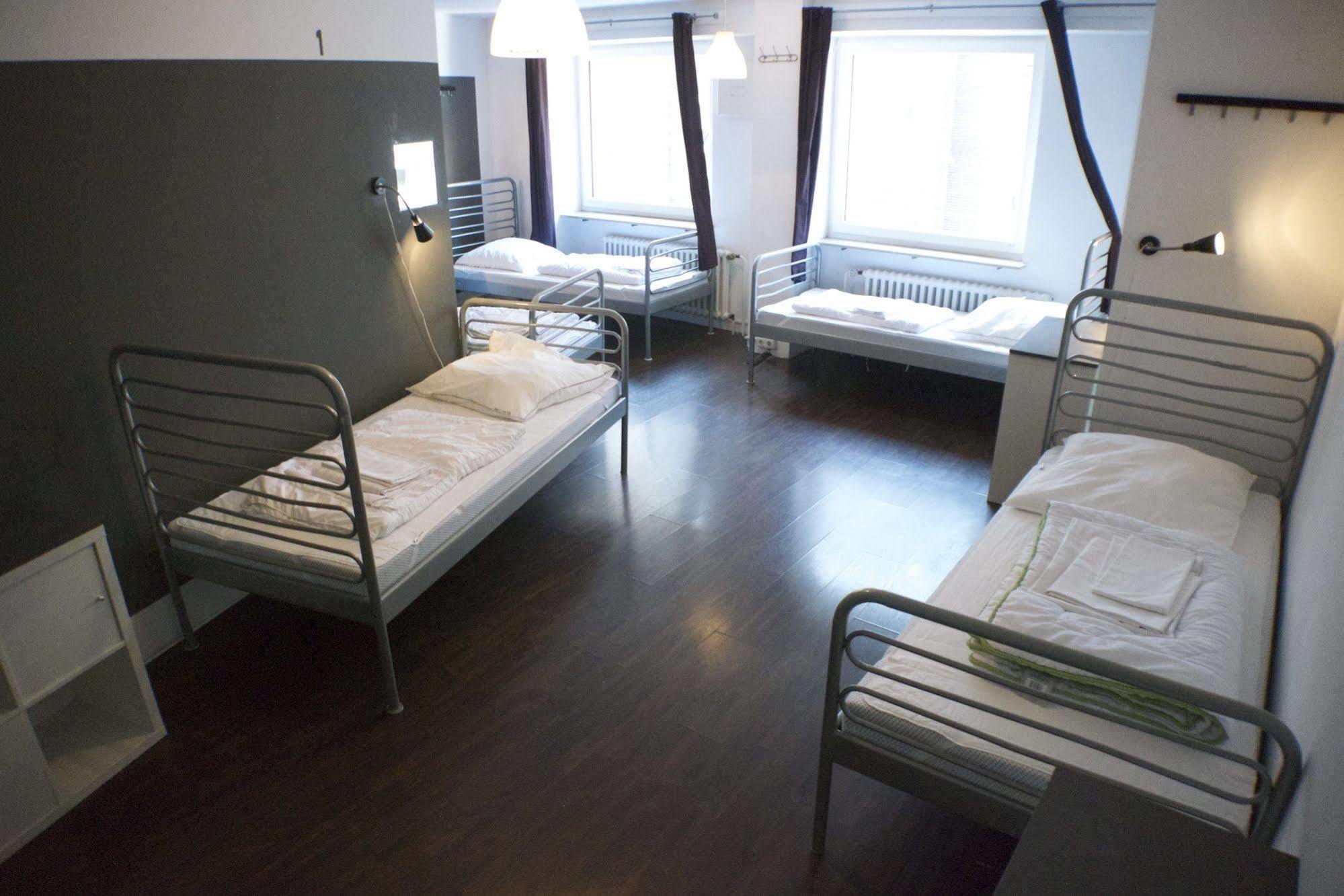 Hostal Station - For Backpackers