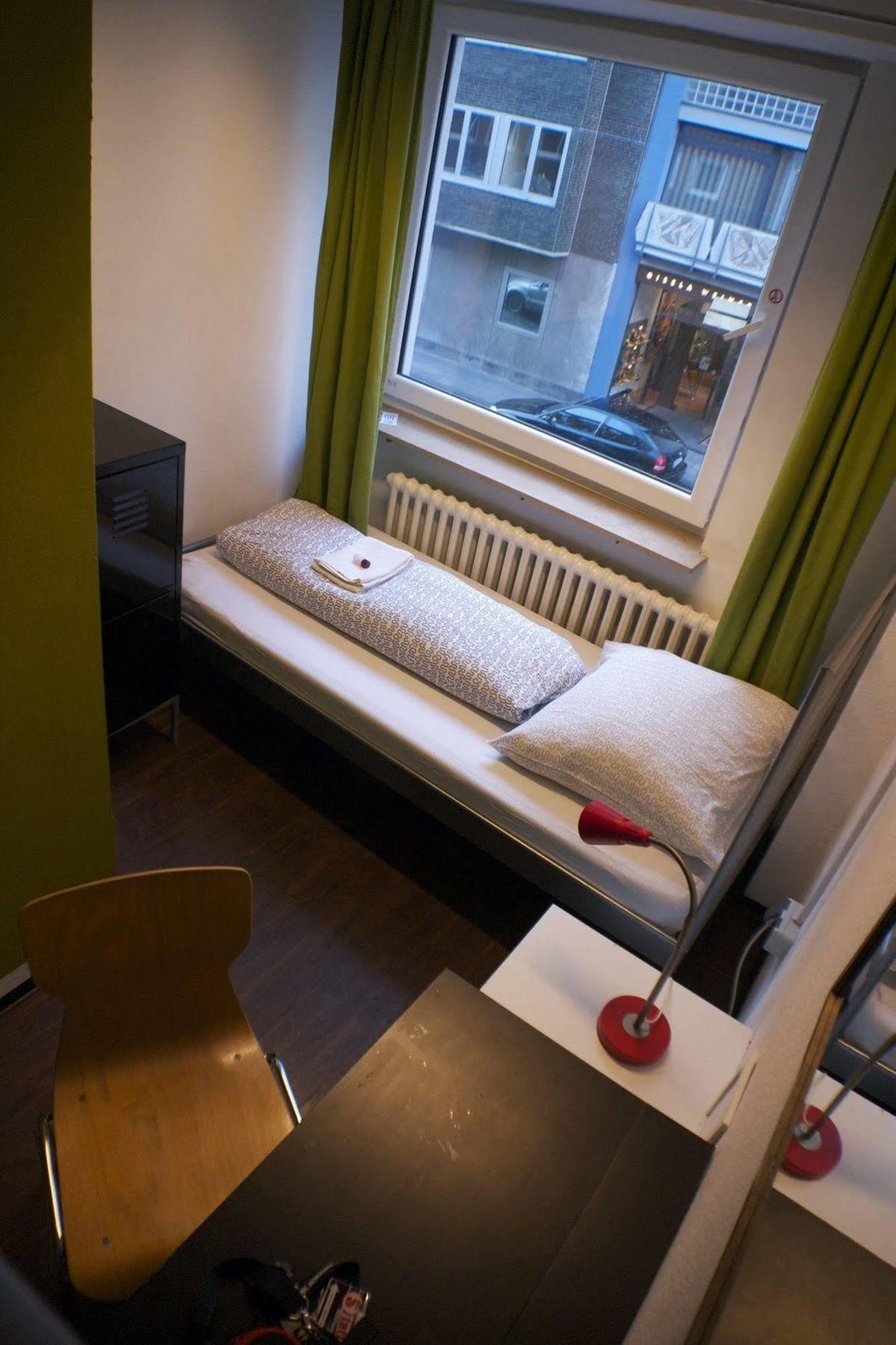 Hostal Station - For Backpackers *