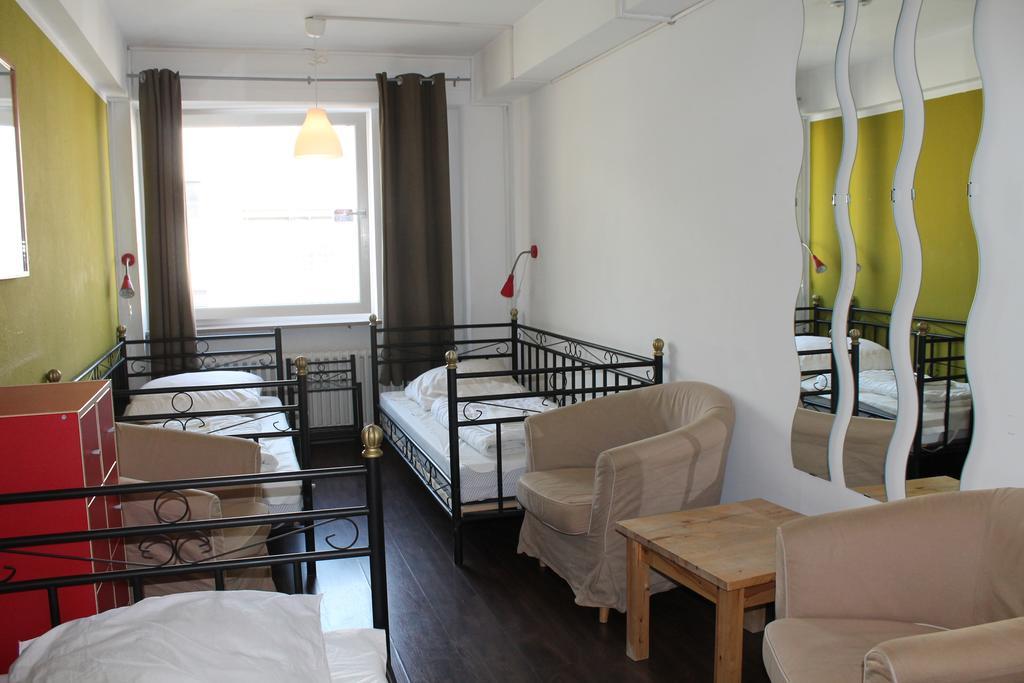 Hostal Station - For Backpackers Colonia